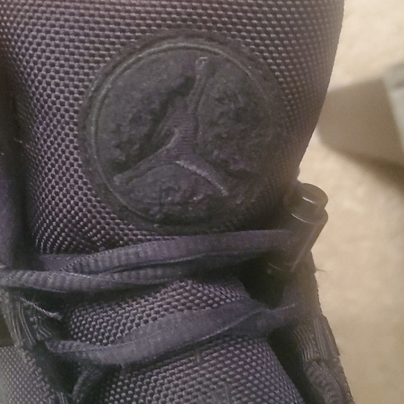 Jordan 6 Rings - Picture 5 of 7